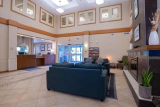 Sandman Hotel and Suites Squamish - 1