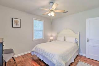 Pool home sleeps 6 with large fenced yard - Jacksonville - 5