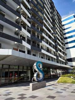 Cozy 1 Bedroom with balcony facing pool near MOA,IKEA near - Manila - 5