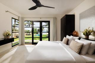 Black Beach Villa - Absolute Beachfront - Tabanan - 6