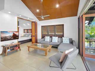 Pure Magnetic Villa 9 - Nelly Bay - 6