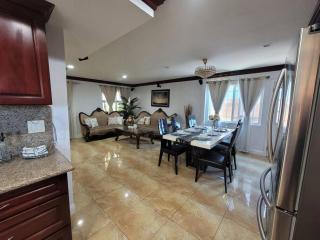 Luxstay in Huntington Beach - 5