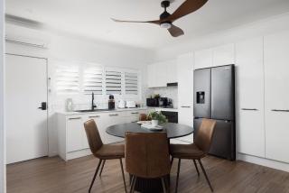 Little Beach Boutique Apartment Pet Friendly - 5