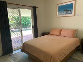 26 Tambor Drive - Pool and Pet Friendly - Exmouth - 2
