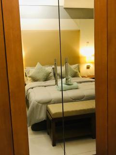 One Bedroom with Netflix at Legaspi Village Makati - 9