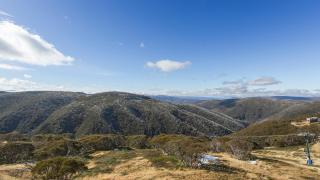 White Crystal 215 - Mount Hotham - 6