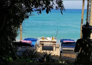 Shambala Beach House-where mountains meet the sea - 4