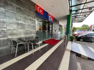 Eight Days Boutique Hotel - Impian Emas - Skudai - 4