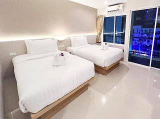 La Vista Patong Hotel - Patong Beach - 6