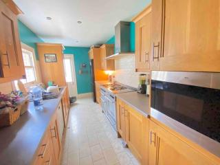 3Bed 2Bath Poplar Townhouse - Londra - 9