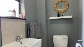 Robyns Nest Self Catering Cottage No1 - 2