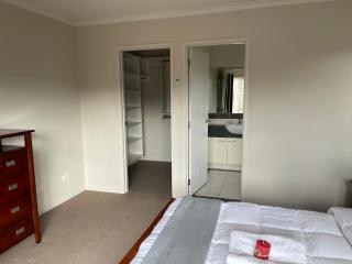 Ruth's House homestay Master room with Private shower and toilet - Auckland - 1