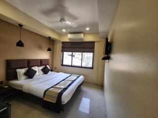 The Fountain Inn - Fort - Mumbai - 5