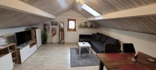 Kleine gemütliche Mansardenwohnung im Südosten Münchens - Aßling - 0