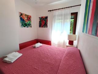 Leo's House with Garden - 4