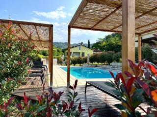 Le Village Sarzana - 1