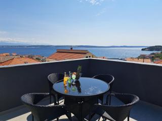 Penthouse Petra with hot tub - 5