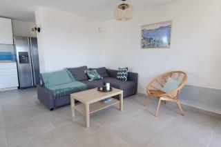Spacious T4 with sea and Esterel views - 9
