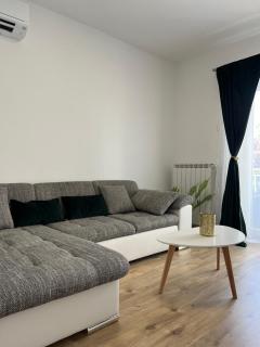 Apartment Tiara - Izola - 1