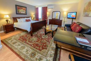 Norwalk Inn & Conference Center - 1