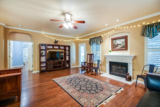 North San Antonio Vacation Rental with Yard and Deck! - 6