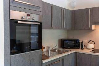 Stylish 1BDR Apt w/Huge Balcony/Shared Roof Pool - Cannes - 1