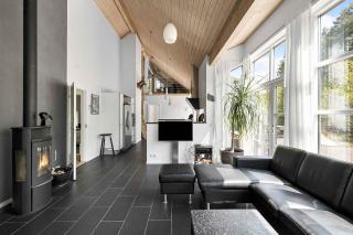 Beautiful Holiday Home On A Scenic Plot - 6