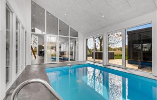 Beautiful Home In Nexø With Kitchen - Neksø - 9