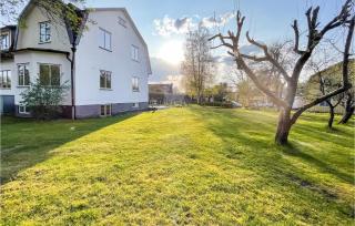 2 Bedroom Cozy Home In Traryd - Traryd - 2