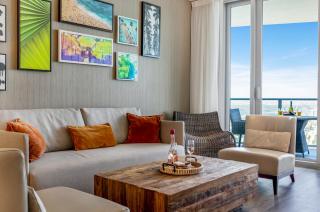 Splendid Resort - Oceanview 1BDR & 1BA Apt Right on the Beach, Heated pool, GYM - Hollywood - 3