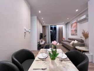 Hanns Spacious Balcony&SwimPool with FREE Netflix-6pax - Sibu - 3