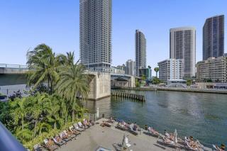 Upscale Resort 4 Bedrooms 3 Bath - Hallandale Beach - 4