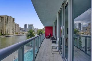 Upscale Resort 4 Bedrooms 3 Bath - Hallandale Beach - 1