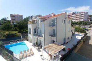 Luxury Villa, 40 sqm heated private pool, gym, Seaview, 200m to beach, 7 bedrooms - Trogir - 0