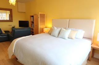 Bourne House, private modern apartment near Rugby & Lutterworth - - 2