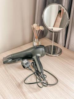 [Starry x DELUX] 8-10pax *free Netflix access - 5