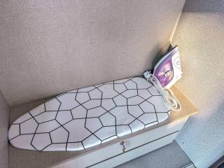 [Starry x DELUX] 8-10pax *free Netflix access - 2