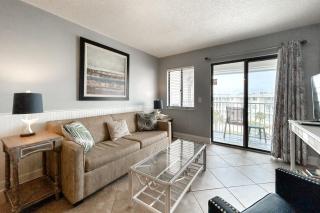 Plantation East #1308 - 6