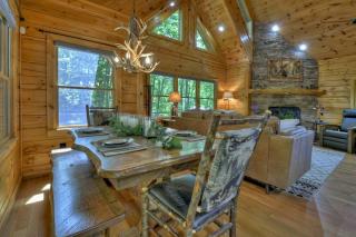 Cedar Ridge Retreat w Fire Pit Hot Tub Mtn View - Blue Ridge - 1