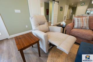 NEW BUILD - Luxury 3BR Walk-In with Resort Amenities - FREE TICKETS INCLUDED - FHG-107 - Branson - 1