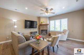 NEW BUILD - Walk-In 3BR - 2 Pools - FREE TICKETS INCLUDED - FHG-208 - Branson - 9