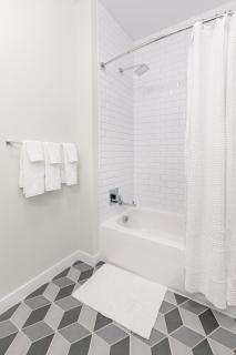 Kislak 304 Chic Studio in the Heart of Downtown - Newark - 3