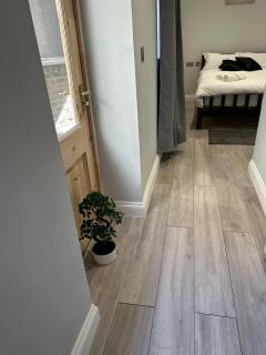 Charming 1-Bed Apartment in London 8 - 8