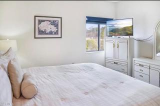 River Place Condos #610 3BD - 7