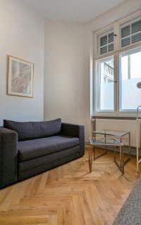 Central, cozy, designed 1-BR Apt at Akazienkiez - 2