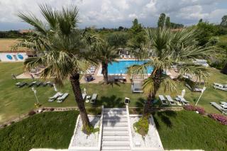 Mythic Summer Hotel - 0