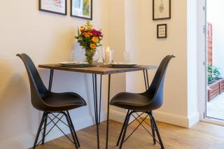 Suite für 4 mit Terrasse im Herzen der Innenstadt - Schwerin - 4
