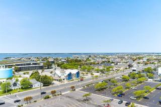 Stunning Oceanfront 2 Story Condo - Ocean City - 5