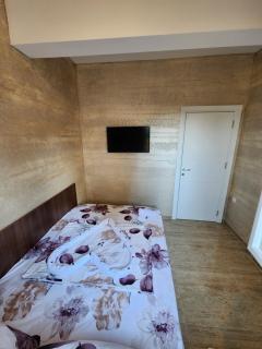 Ebra Lux Apartmani - Dobra Voda - 6