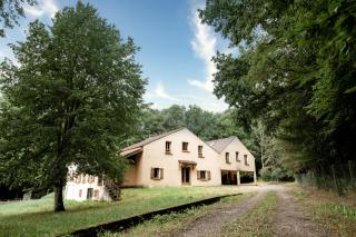 La Donaclaudré - Hébergement de groupe en pleine nature, idéal pour tous vos séjours ! 63 couchages - 2 grandes salles - Salle de jeux - Cuisine professionnelle - Accessible facilement - Localisation attractive -Proche Paris & Disney - 9